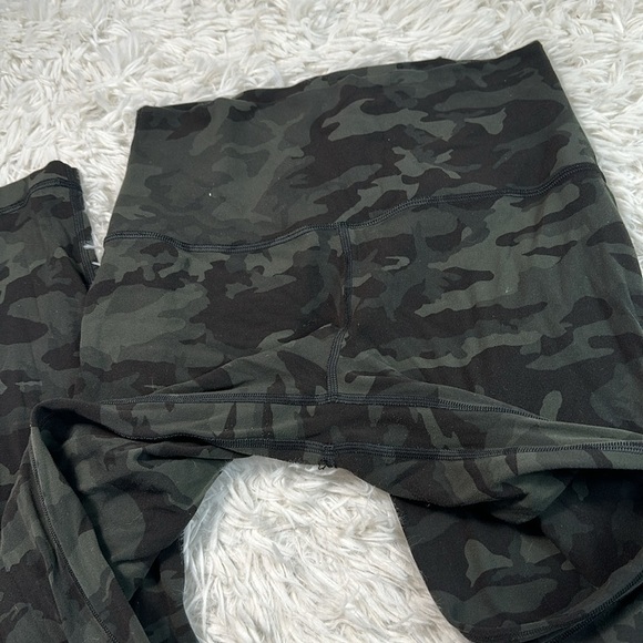 Lululemon Align Pant *Full Length 28" Incognito Camo Multi Gator Green - Picture 2 of 5